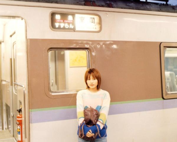 安倍なつみ 安倍夏美  PB写真集_安倍夏美《出逢い》雪景与海边辽阔唯美画报，清纯治愈系个人影像（79P）第55张图片