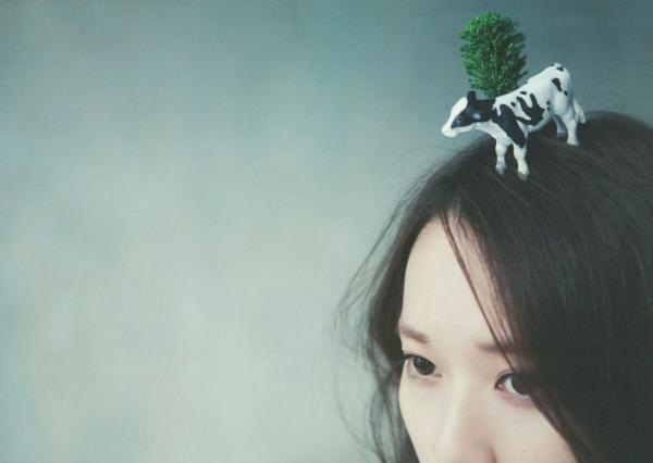 戸田恵梨香 户田惠梨香  PB写真集_户田惠梨香《IQUEEN》写真集，唯美艺术、超现实森林系梦幻风格女神大片[41P]第4张图片