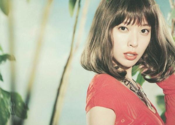 戸田恵梨香 户田惠梨香  PB写真集_户田惠梨香《IQUEEN》写真集，唯美艺术、超现实森林系梦幻风格女神大片[41P]第10张图片