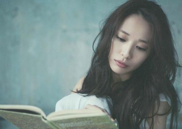 戸田恵梨香 户田惠梨香  PB写真集_户田惠梨香《IQUEEN》写真集，唯美艺术、超现实森林系梦幻风格女神大片[41P]第23张图片