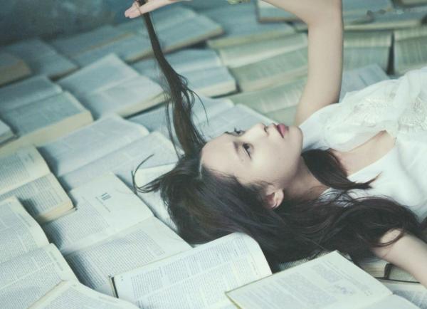 戸田恵梨香 户田惠梨香  PB写真集_户田惠梨香《IQUEEN》写真集，唯美艺术、超现实森林系梦幻风格女神大片[41P]第39张图片