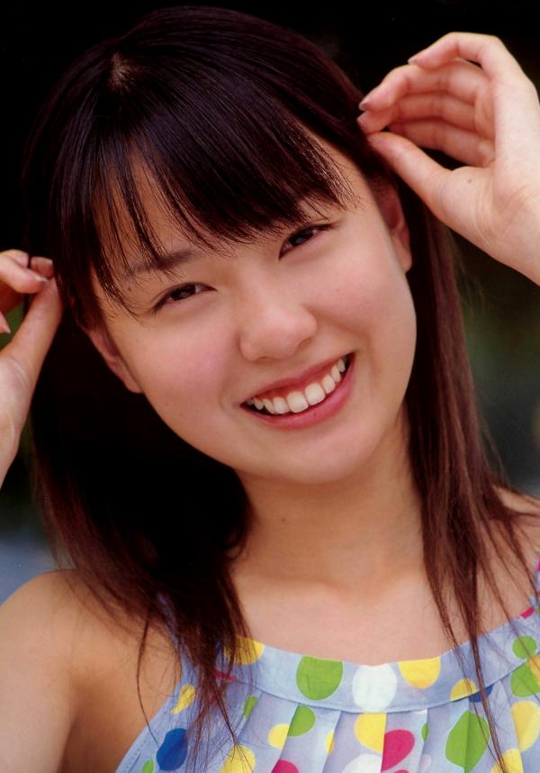 戸田恵梨香 户田惠梨香  PB写真集_户田惠梨香《SANWA MOOK 7 生まれた泉》户外比基尼沙滩与清纯室内写真第10张图片