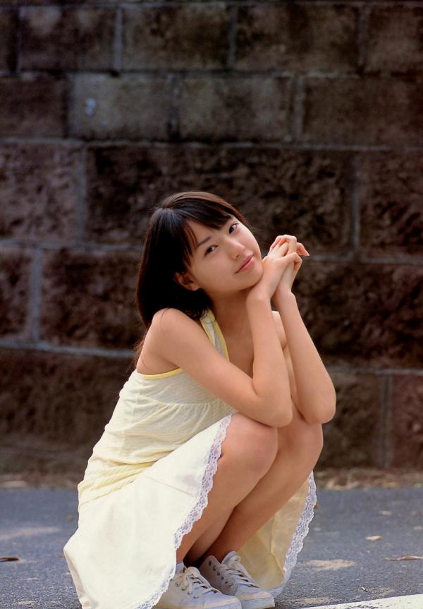 戸田恵梨香 户田惠梨香  PB写真集_户田惠梨香《SANWA MOOK 7 生まれた泉》户外比基尼沙滩与清纯室内写真第56张图片