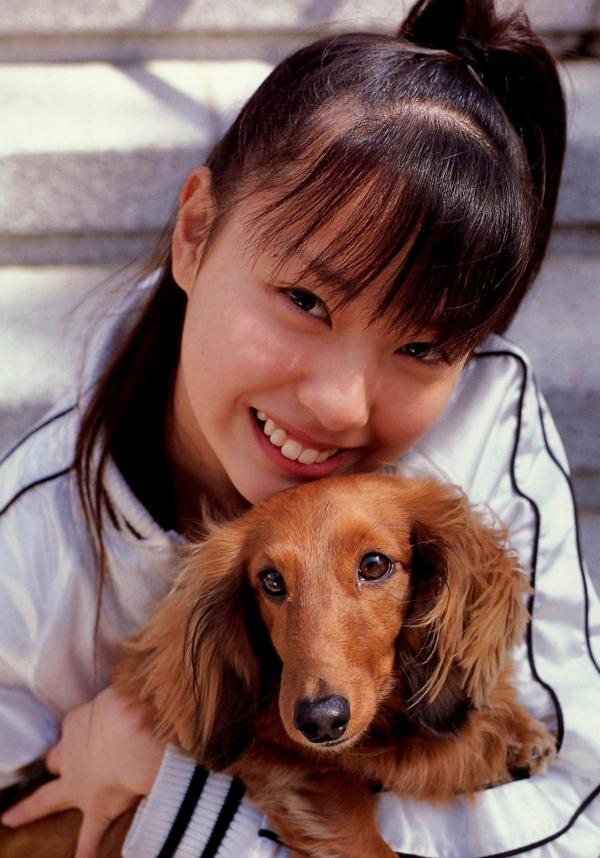 戸田恵梨香 户田惠梨香  PB写真集_户田惠梨香《SANWA MOOK 7 生まれた泉》户外比基尼沙滩与清纯室内写真第75张图片