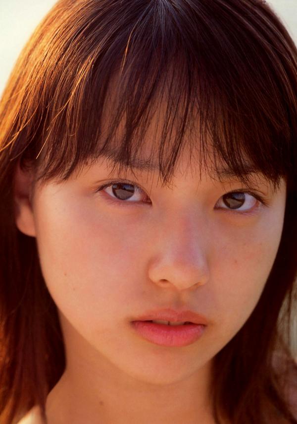戸田恵梨香 户田惠梨香  PB写真集_户田惠梨香《SANWA MOOK 7 生まれた泉》户外比基尼沙滩与清纯室内写真第87张图片