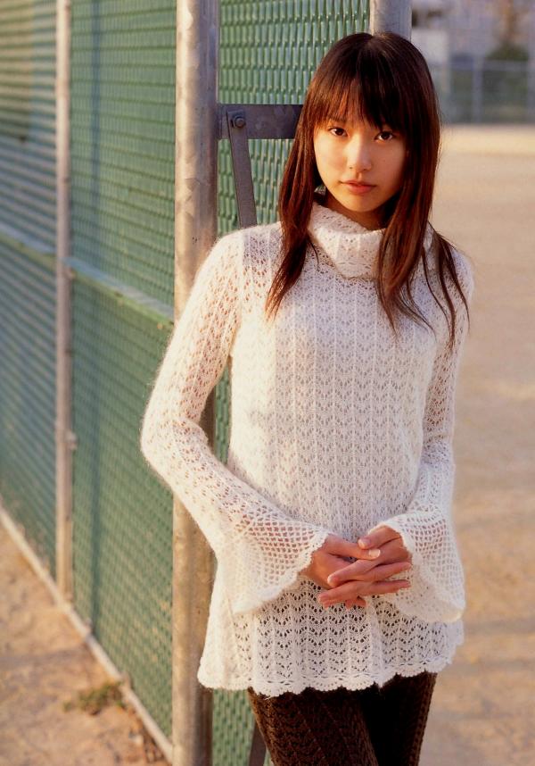 戸田恵梨香 户田惠梨香  PB写真集_户田惠梨香《SANWA MOOK 7 生まれた泉》户外比基尼沙滩与清纯室内写真第90张图片