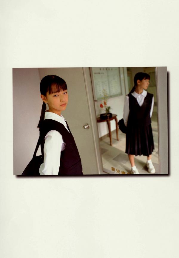 戸田恵梨香 户田惠梨香  PB写真集_户田惠梨香《SANWA MOOK 7 生まれた泉》青春校服比基尼清纯少女写真[97P]第5张图片