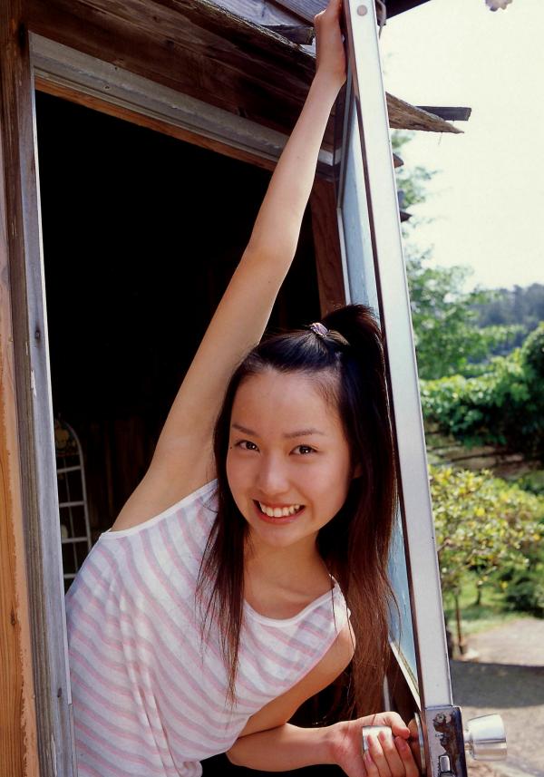 戸田恵梨香 户田惠梨香  PB写真集_户田惠梨香《SANWA MOOK 7 生まれた泉》青春校服比基尼清纯少女写真[97P]第15张图片