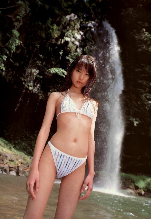 戸田恵梨香 户田惠梨香  PB写真集_户田惠梨香《SANWA MOOK 7 生まれた泉》青春校服比基尼清纯少女写真[97P]第57张图片