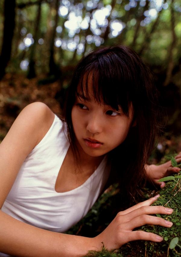 戸田恵梨香 户田惠梨香  PB写真集_户田惠梨香《SANWA MOOK 7 生まれた泉》青春校服比基尼清纯少女写真[97P]第93张图片