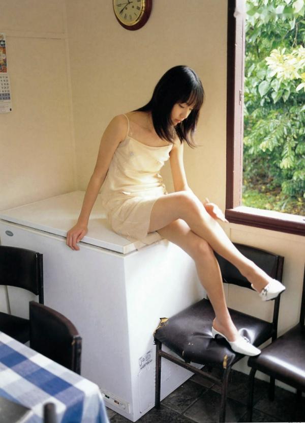 戸田恵梨香 户田惠梨香  PB写真集_戸田恵梨香《Nature》高清套图，清新自然唯美清新治愈系少女私房写真第22张图片