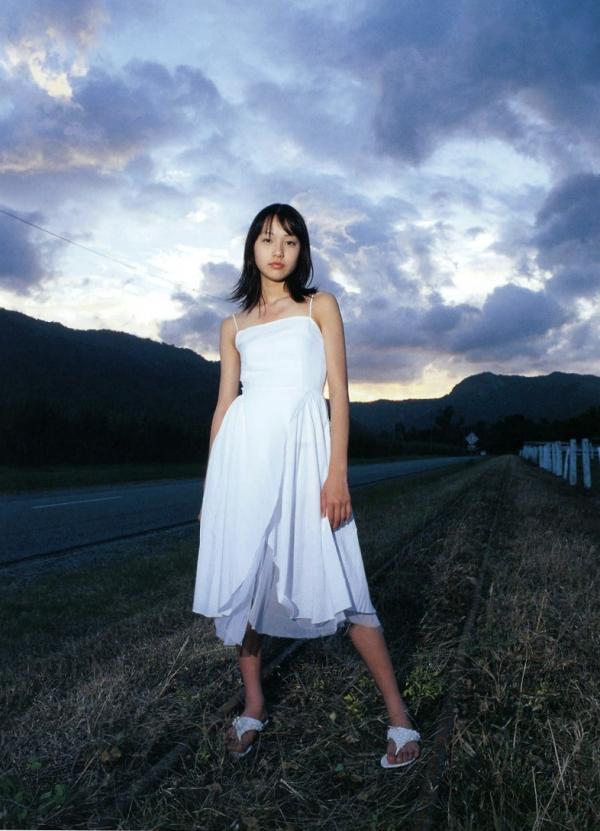 戸田恵梨香 户田惠梨香  PB写真集_戸田恵梨香《Nature》高清套图，清新自然唯美清新治愈系少女私房写真第106张图片