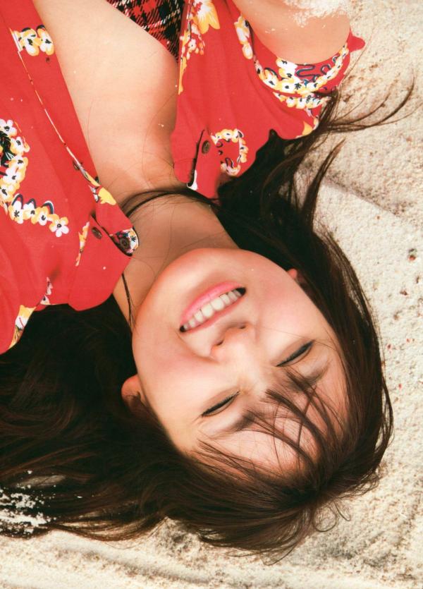 吉木りさ 吉木梨纱  PB写真集_吉木りさ《Heaven》清新度假风，阳光下的极致诱惑与清纯魅力赏析第9张图片