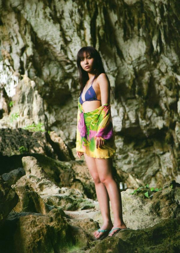 吉木りさ 吉木梨纱  PB写真集_吉木りさ《Heaven》清新度假风，阳光下的极致诱惑与清纯魅力赏析第27张图片