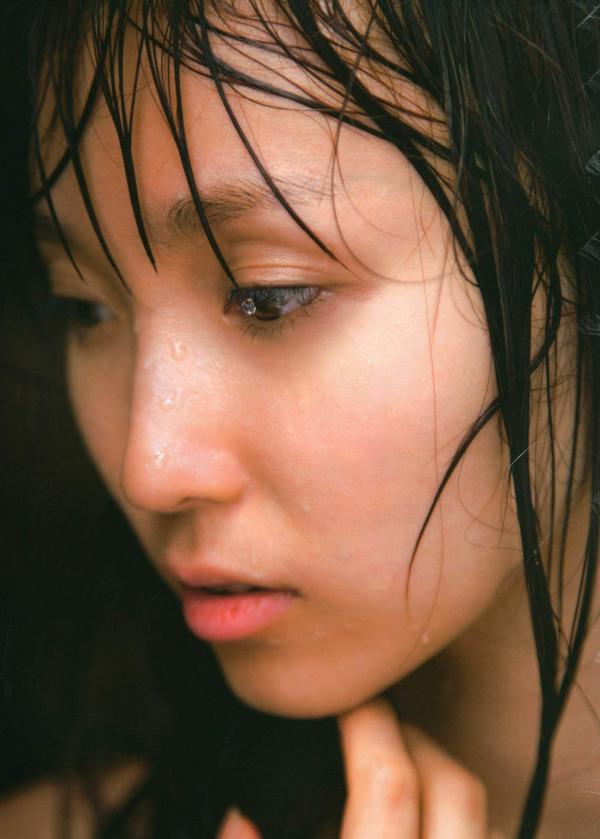 吉木りさ 吉木梨纱  PB写真集_吉木りさ《Heaven》清新度假风，阳光下的极致诱惑与清纯魅力赏析第34张图片