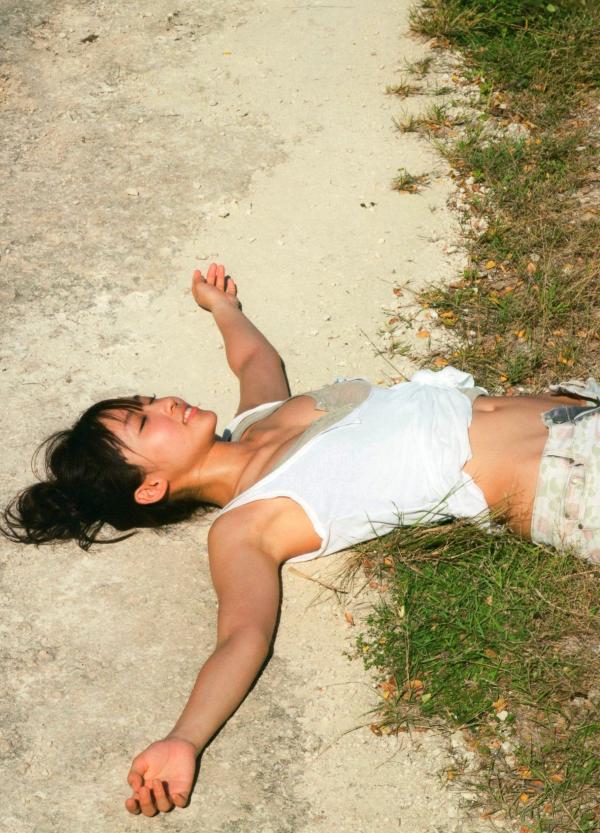 吉木りさ 吉木梨纱  PB写真集_吉木りさ《Heaven》清新度假风，阳光下的极致诱惑与清纯魅力赏析第79张图片