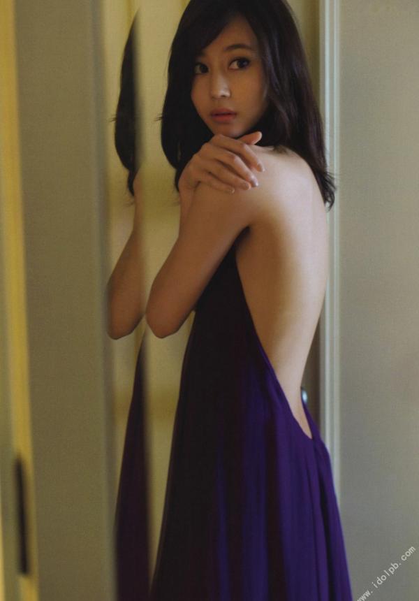 堀北真希 堀北真希  堀北真希《Dramatic》高清写真集，唯美都市街拍与时尚造型，尽显知性清冷女神气质[106P]第74张图片