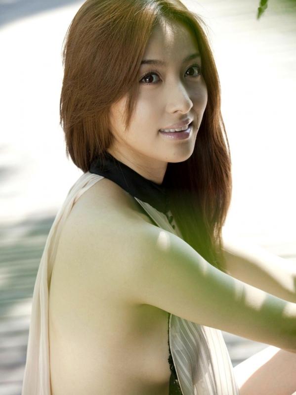 瀬戸早妃 濑户早妃  Sabra_濑户早妃《MATURE TEMPTATION》写真集，性感透视装侧颜杀，清纯佳人户外诱惑，优雅私房套图，展现迷人成熟魅力第12张图片