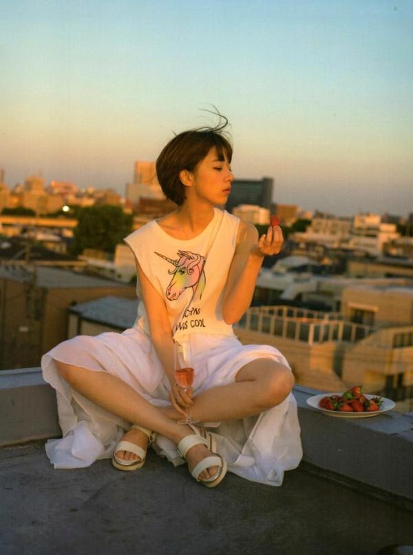 橋本奈々未 桥本奈奈未  PB写真集_橋本奈々未/桥本奈奈未《やさしい棘》 治愈系清新私房写实生活写真 [136P]第37张图片