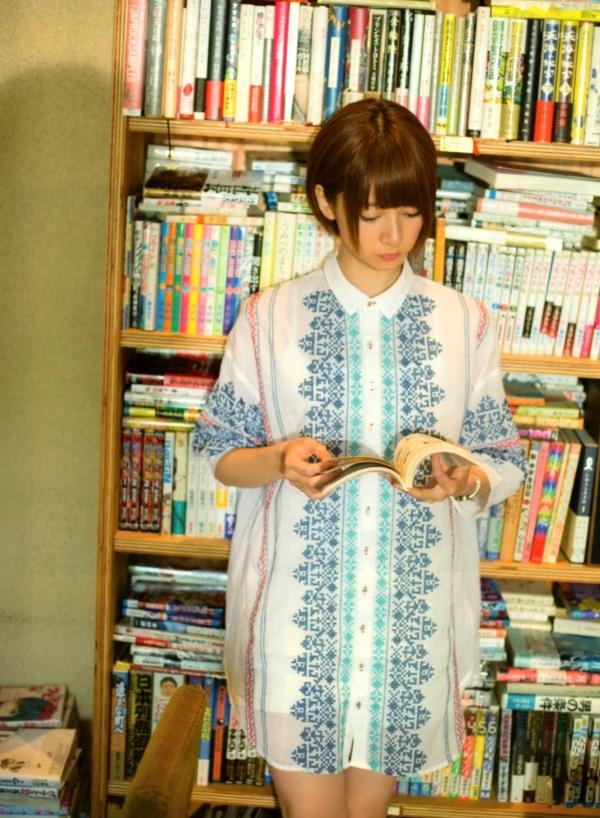 橋本奈々未 桥本奈奈未  PB写真集_橋本奈々未/桥本奈奈未《やさしい棘》 治愈系清新私房写实生活写真 [136P]第65张图片