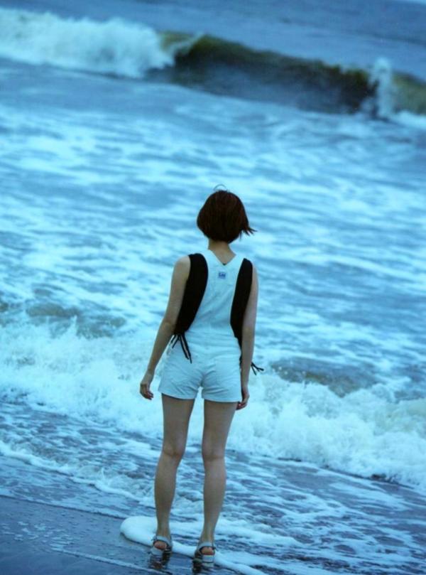 橋本奈々未 桥本奈奈未  PB写真集_橋本奈々未/桥本奈奈未《やさしい棘》 治愈系清新私房写实生活写真 [136P]第99张图片