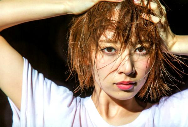 橋本奈々未 桥本奈奈未  PB写真集_橋本奈々未/桥本奈奈未《やさしい棘》 治愈系清新私房写实生活写真 [136P]第107张图片