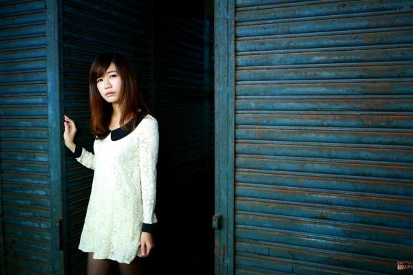 森迫永依 森迫永依  台湾正妹丸子：台南小西门老宅复古风外拍，简约毛衣尽显清纯气质，文艺写真大赏第18张图片