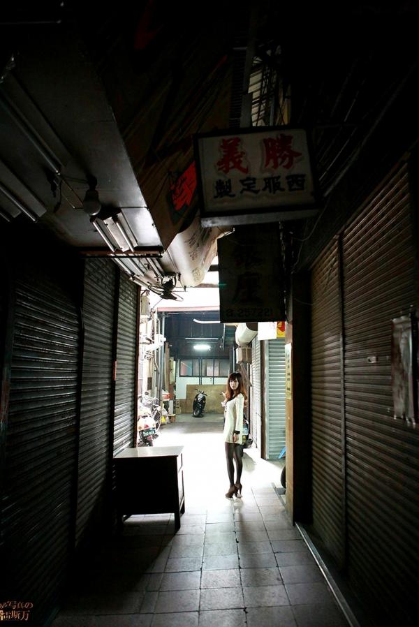 森迫永依 森迫永依  台湾正妹丸子：台南小西门老宅复古风外拍，简约毛衣尽显清纯气质，文艺写真大赏第42张图片