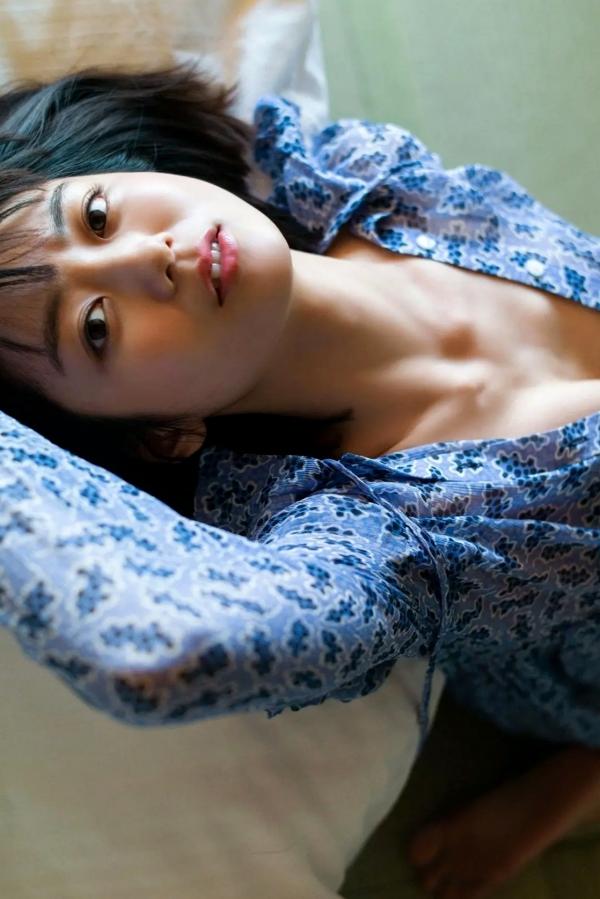 森田涼花 森田凉花 森田涼花《太陽の記憶》日系家居私房性感内衣写真第25张图片