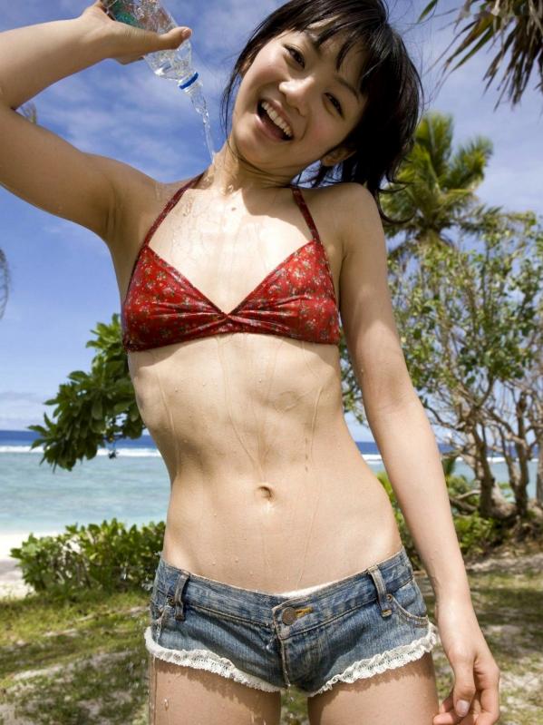 森田涼花 森田凉花  Sabra_森田凉花《Sweet Breeze》清纯甜美写真集：精选居家私房与清新比基尼美照，尽显治愈系初恋风情第17张图片