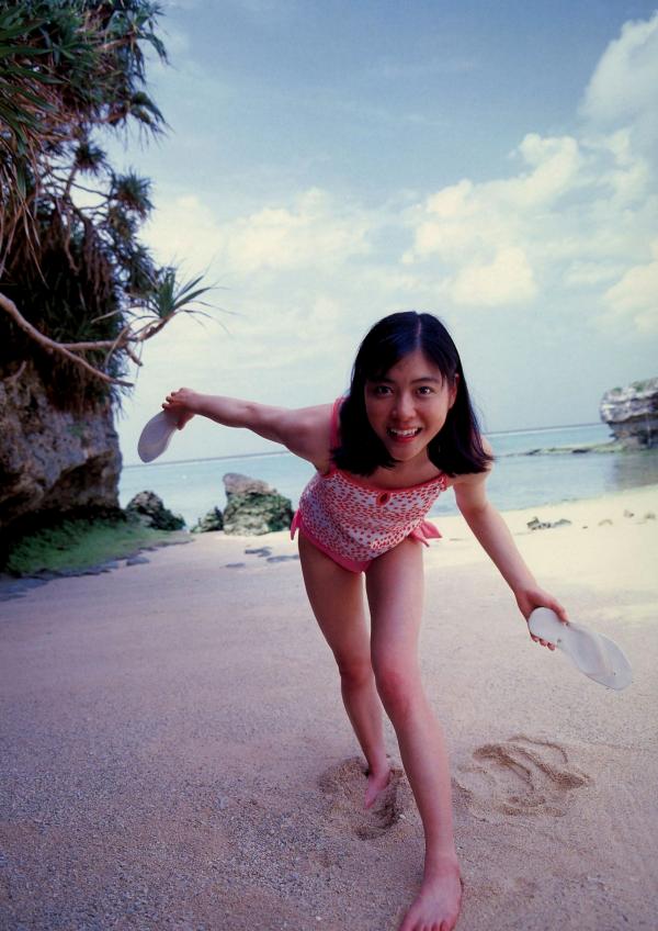 上野樹里 上野树里  Juri Ueno 上野树里《JURI First》写真集，早期纯真海滩假日，清纯清新少女风第8张图片