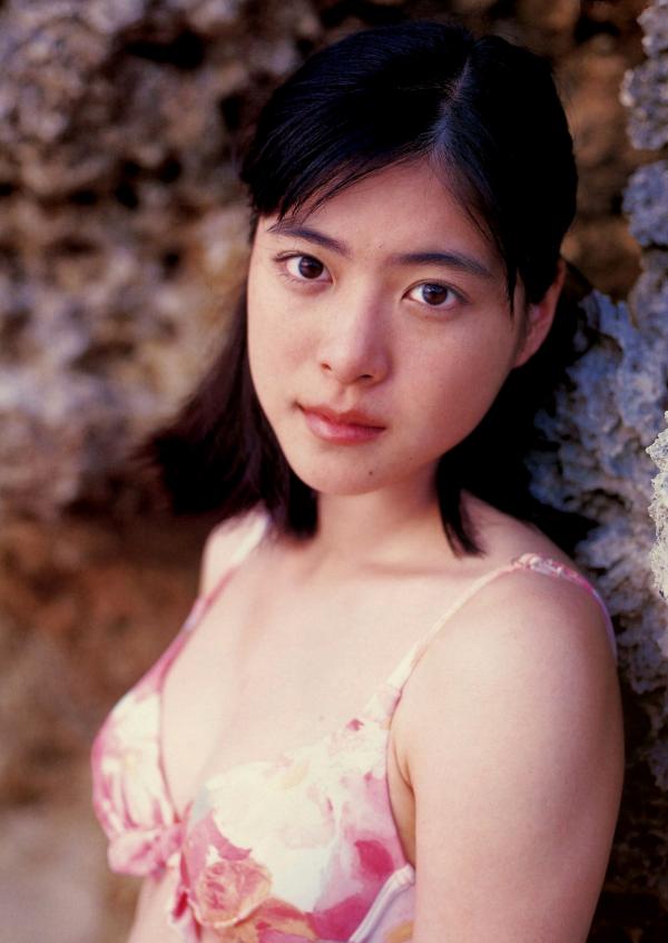 上野樹里 上野树里  Juri Ueno 上野树里《JURI First》写真集，早期纯真海滩假日，清纯清新少女风第9张图片