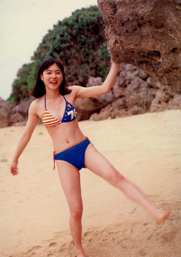 上野樹里 上野树里  Juri Ueno 上野树里《JURI First》写真集，早期纯真海滩假日，清纯清新少女风第19张图片