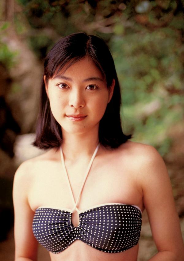 上野樹里 上野树里  Juri Ueno 上野树里《JURI First》写真集，早期纯真海滩假日，清纯清新少女风第28张图片