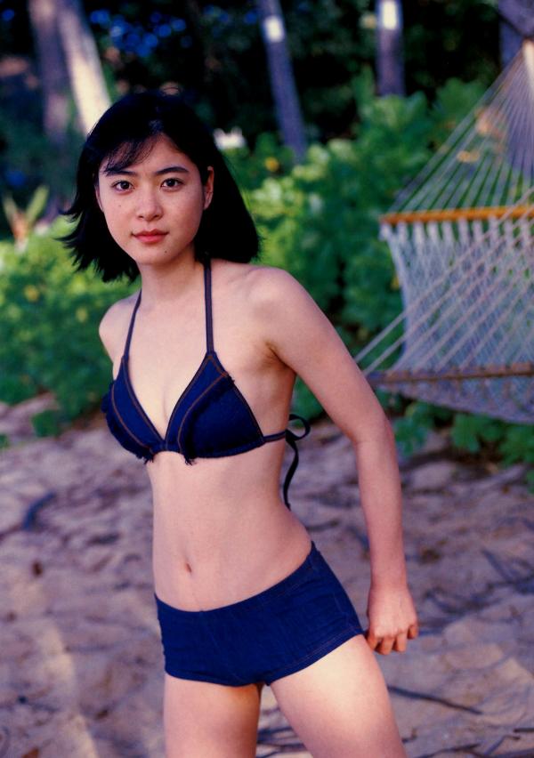 上野樹里 上野树里  Juri Ueno 上野树里《JURI First》写真集，早期纯真海滩假日，清纯清新少女风第68张图片