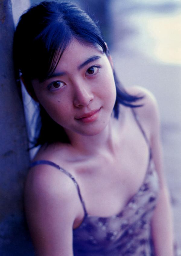 上野樹里 上野树里  Juri Ueno 上野树里《JURI First》写真集，早期纯真海滩假日，清纯清新少女风第72张图片