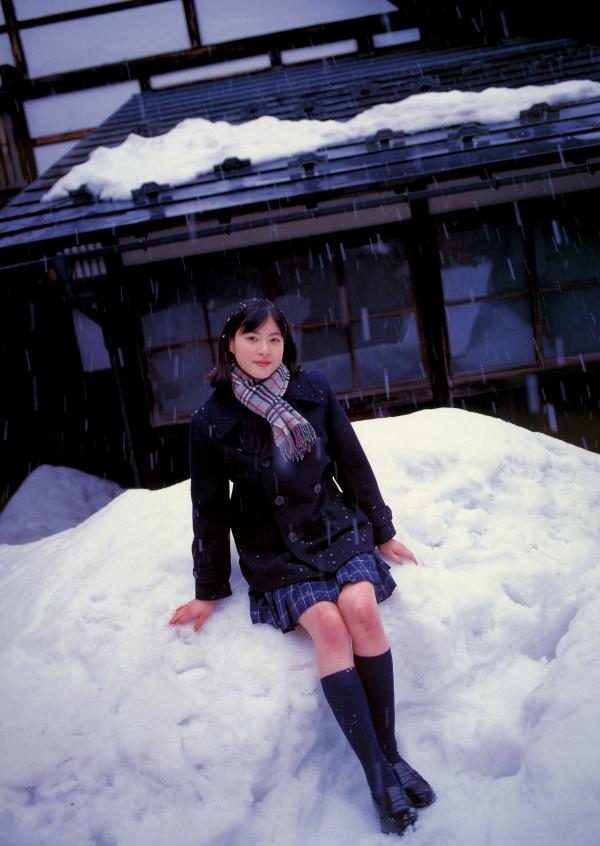 上野樹里 上野树里  Juri Ueno 上野树里《JURI First》写真集，早期纯真海滩假日，清纯清新少女风第76张图片