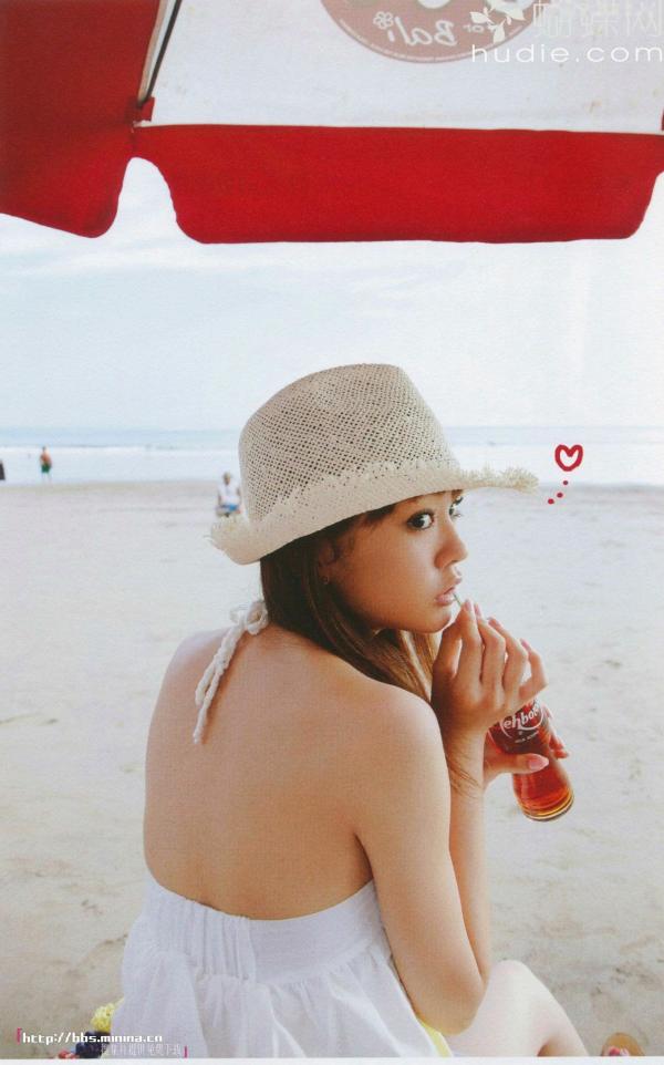 桐谷美玲 桐谷美玲  PB写真集_桐谷美玲《美玲さんの生活》高清：清新旅拍、冬日参拜与阳光海滩度假记录第14张图片