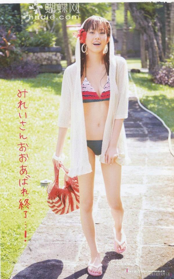 桐谷美玲 桐谷美玲  PB写真集_桐谷美玲《美玲さんの生活》高清：清新旅拍、冬日参拜与阳光海滩度假记录第20张图片