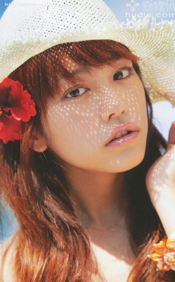 桐谷美玲 桐谷美玲  PB写真集_桐谷美玲《美玲さんの生活》高清：清新旅拍、冬日参拜与阳光海滩度假记录第34张图片