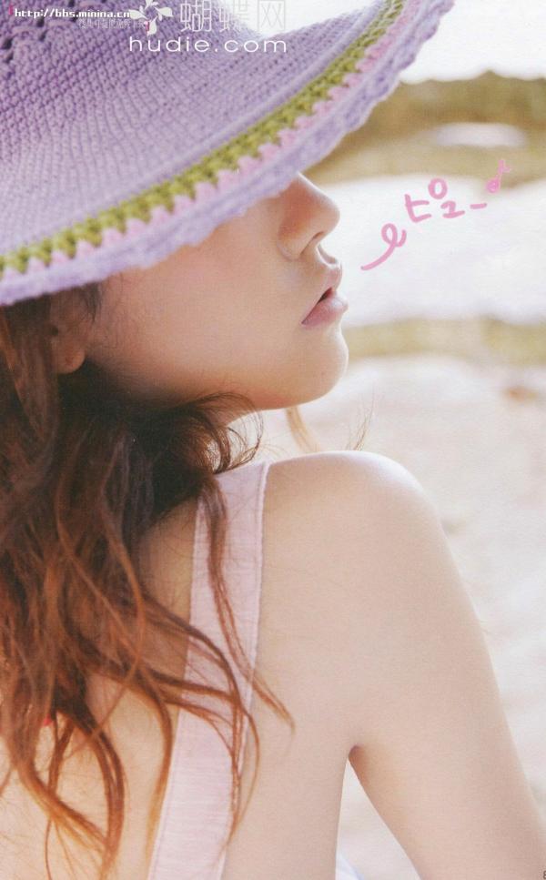 桐谷美玲 桐谷美玲  PB写真集_桐谷美玲《美玲さんの生活》高清：清新旅拍、冬日参拜与阳光海滩度假记录第69张图片