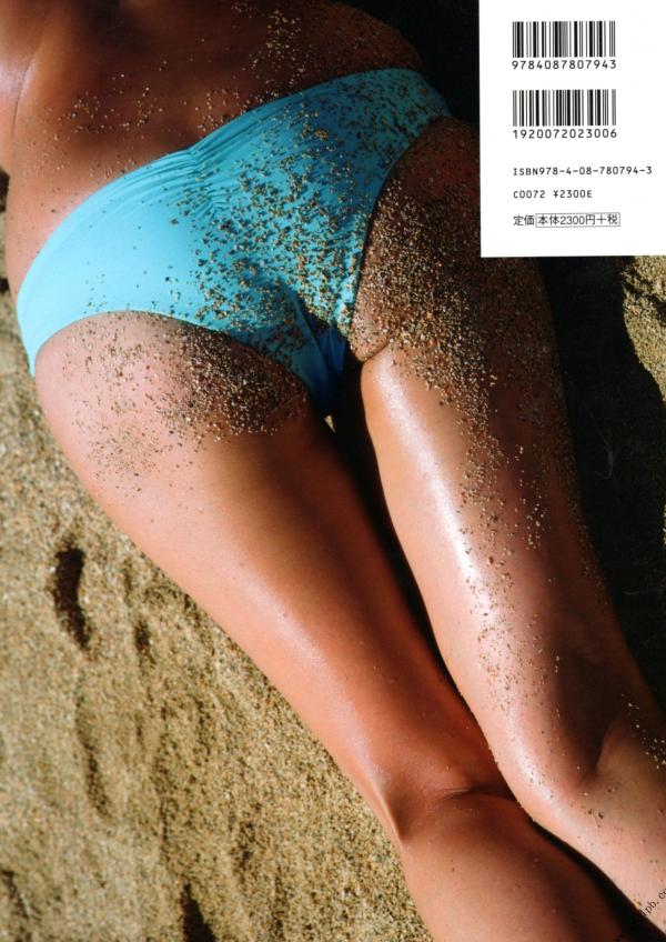 深田恭子 深田恭子  PB写真集_深田恭子《AKUA》高清版_海边度假沙滩泳池比基尼写真合集第144张图片