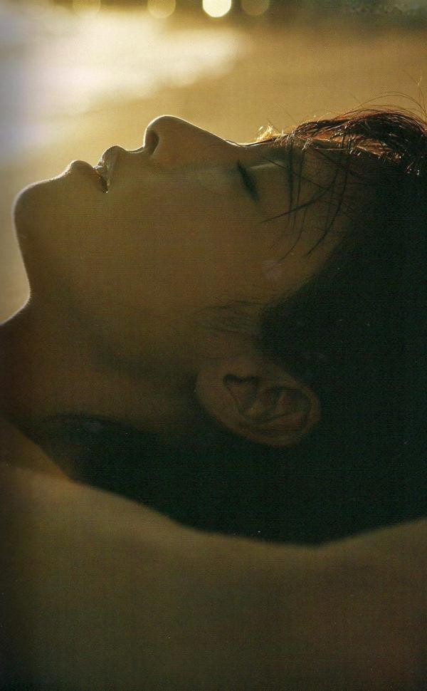 深田恭子 深田恭子  深田恭子《Down to earth》海岛户外写真集，清纯女神性感比基尼秀诱惑风景，高清唯美视觉盛宴第25张图片