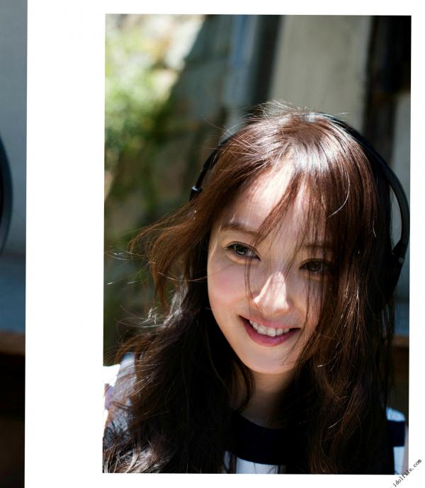 佐々木希 佐佐木希  佐々木希《かくしごと》精选写真集：清新灵动，解锁治愈系女神的居家视觉魅力第19张图片