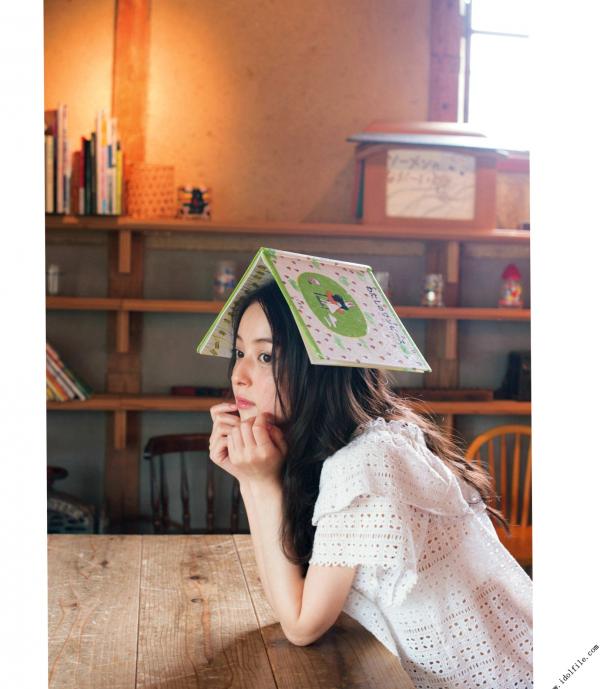 佐々木希 佐佐木希  佐々木希《かくしごと》精选写真集：清新灵动，解锁治愈系女神的居家视觉魅力第92张图片