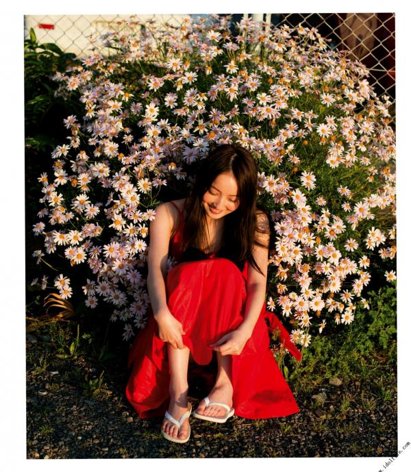 佐々木希 佐佐木希  佐々木希《かくしごと》精选写真集：清新灵动，解锁治愈系女神的居家视觉魅力第109张图片