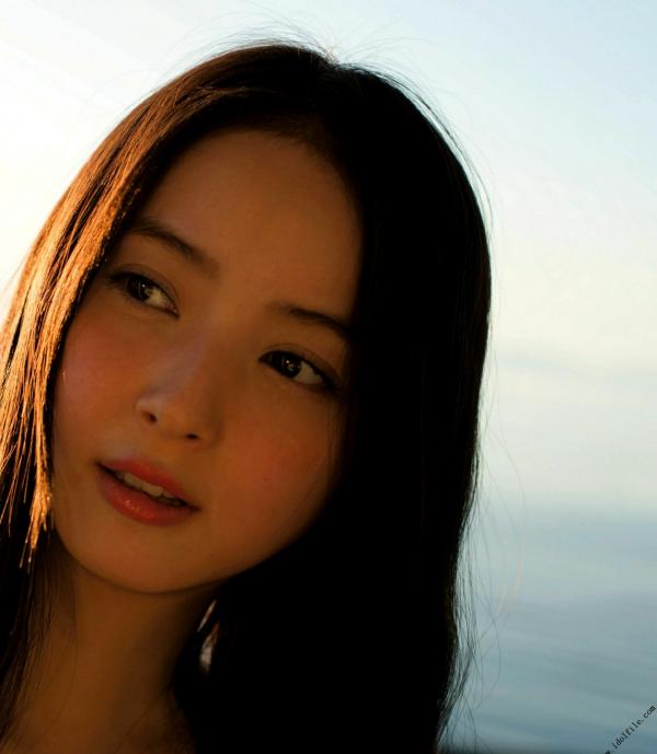佐々木希 佐佐木希  佐々木希《かくしごと》精选写真集：清新灵动，解锁治愈系女神的居家视觉魅力第111张图片