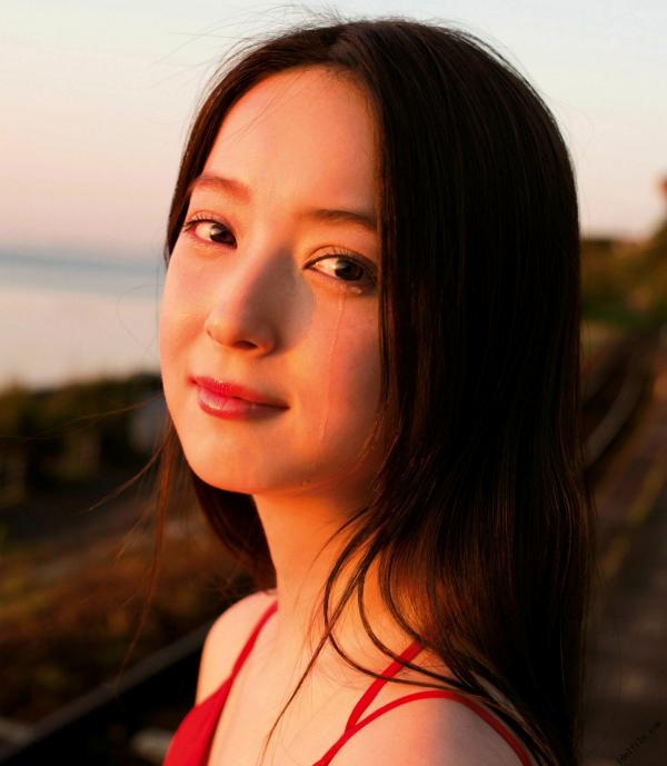 佐々木希 佐佐木希  佐々木希《かくしごと》精选写真集：清新灵动，解锁治愈系女神的居家视觉魅力第117张图片