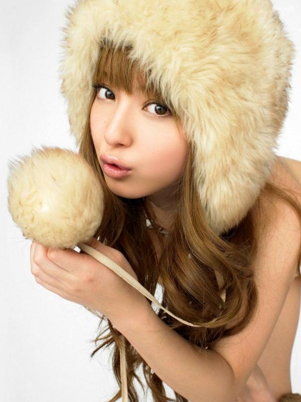 佐々木希 佐佐木希  佐佐木希写真集《天使之恋》清纯奥黛造型与冬日毛绒比基尼诱惑大赏第1张图片