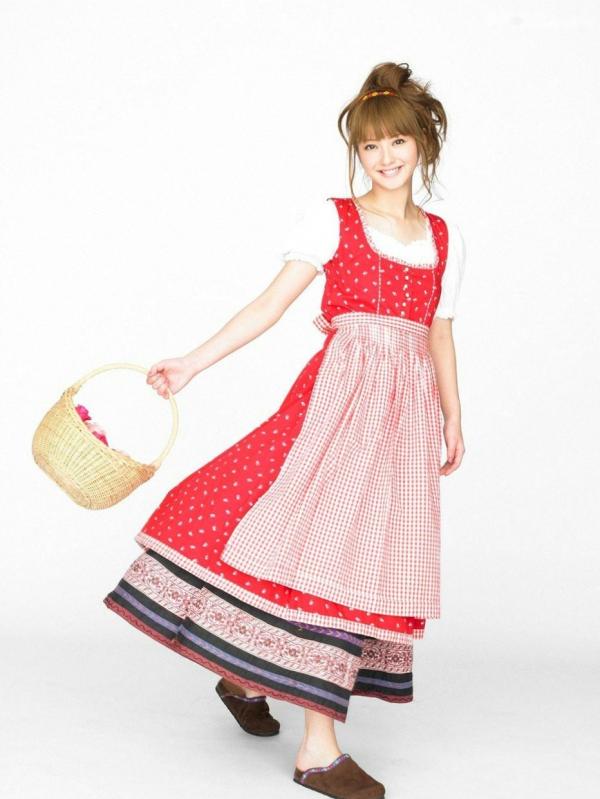 佐々木希 佐佐木希  佐佐木希写真集《天使之恋》清纯奥黛造型与冬日毛绒比基尼诱惑大赏第49张图片